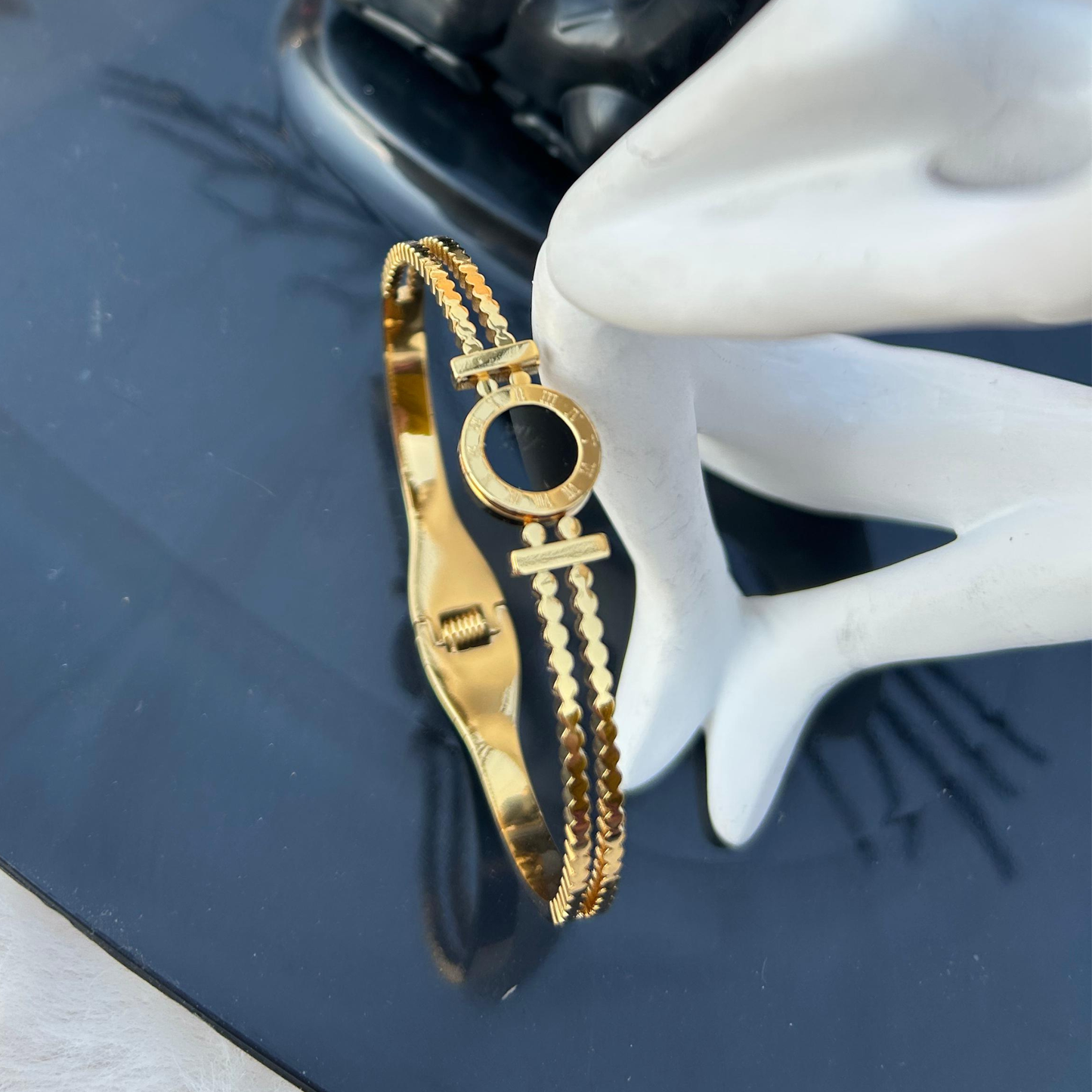 Nero Roman Bracelet (Standard Size)
