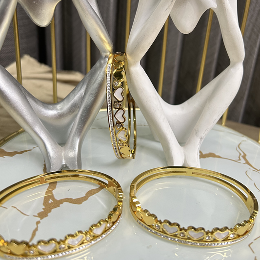 Golden Amour Heart Bangle