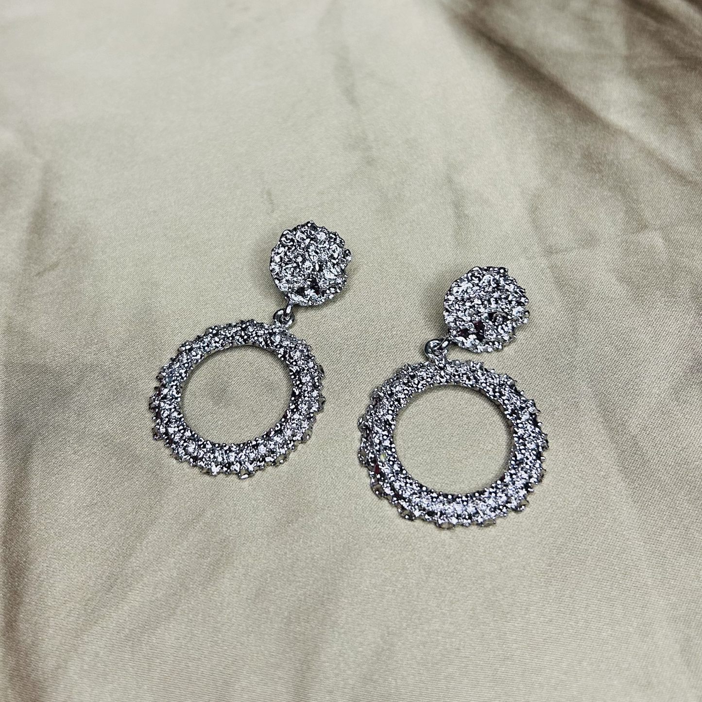 Silver Crush Orbit Drops