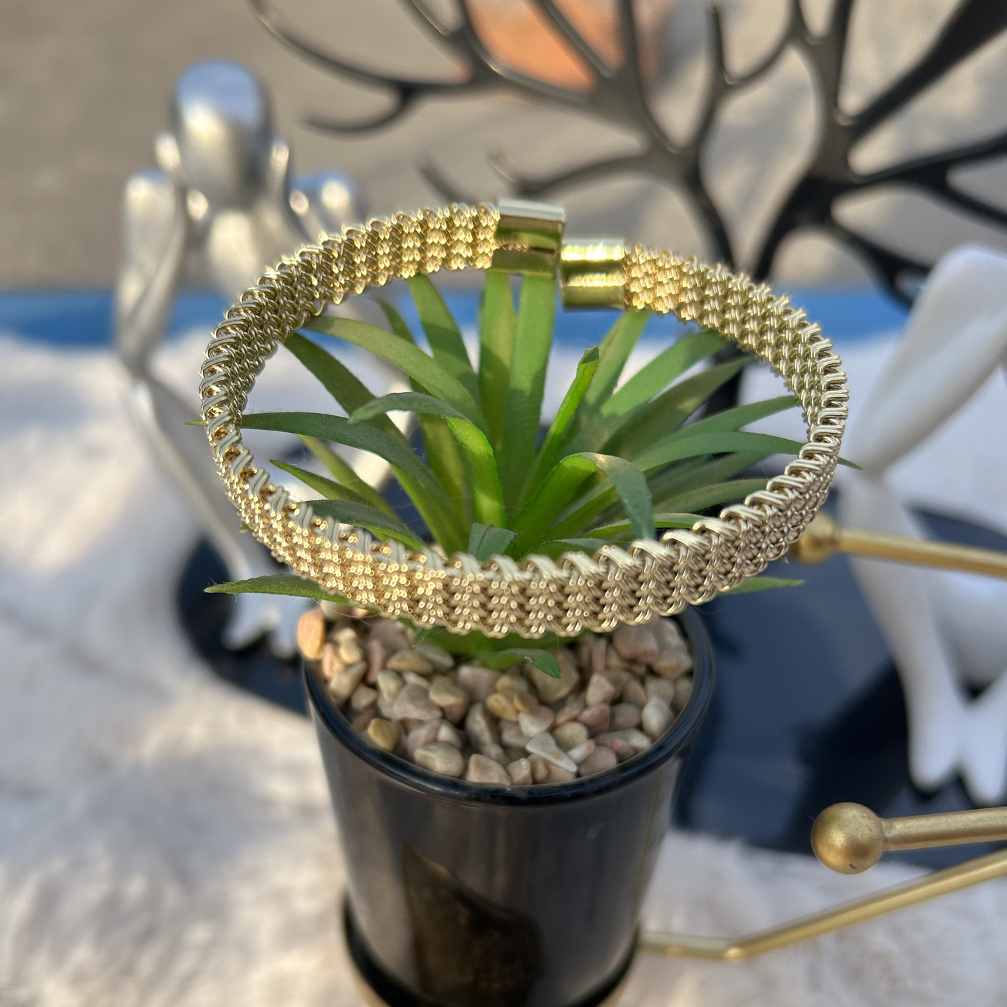 Intricate Mesh Sovereign Cuff (Standard Size)