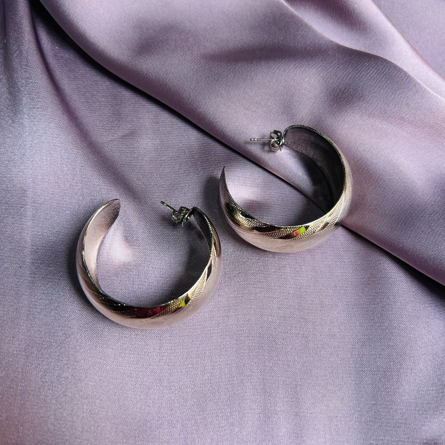 Luxe Sculpted Etched Hoop Earrings