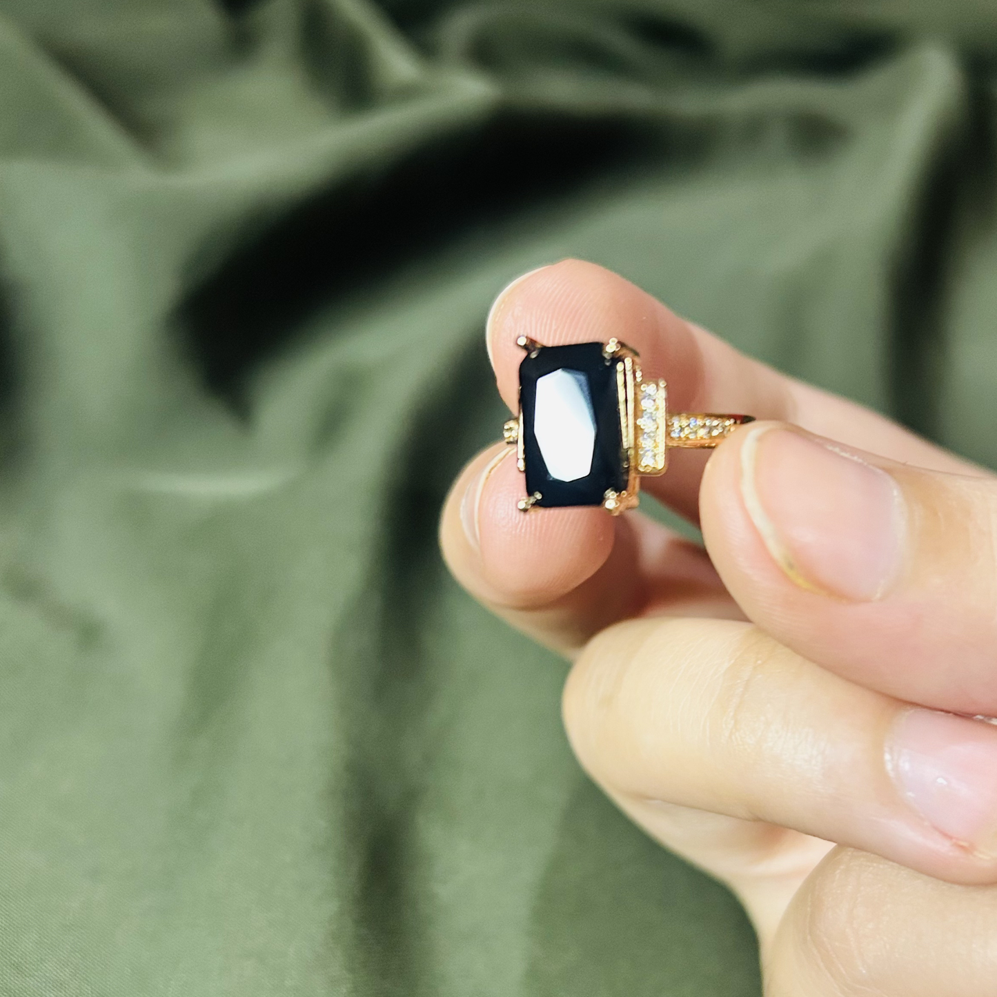 "Siyah" Noir Ring