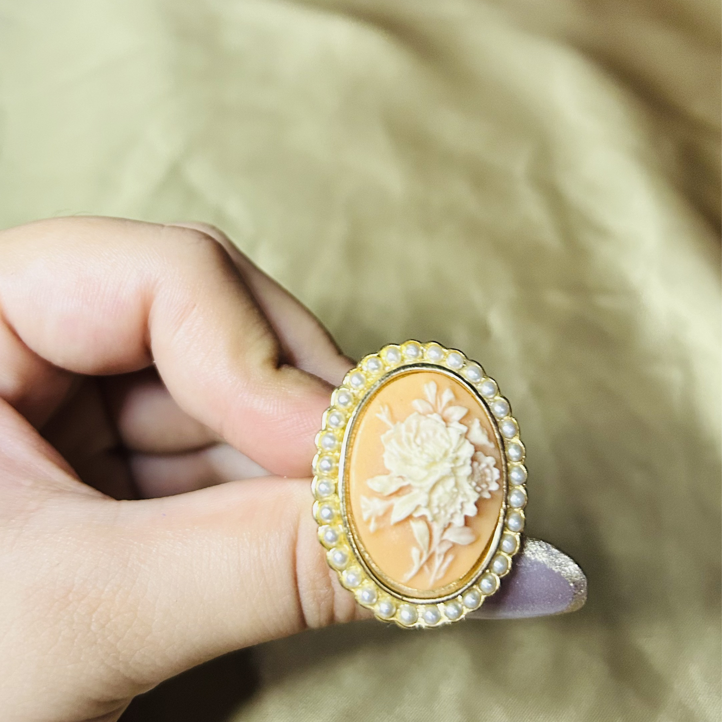 Vintage Floral Cameo Ring