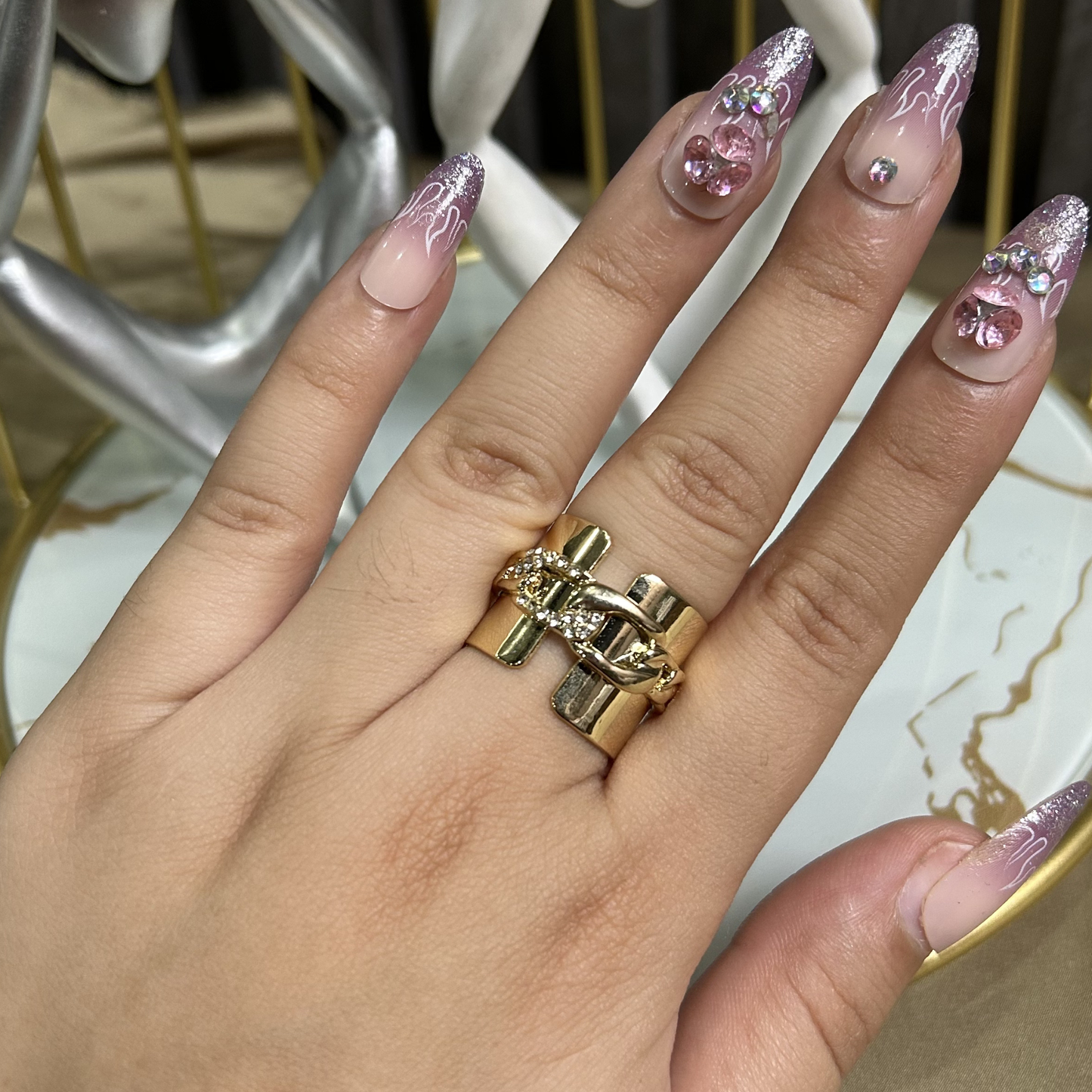 Bold Chain-Link Statement Ring