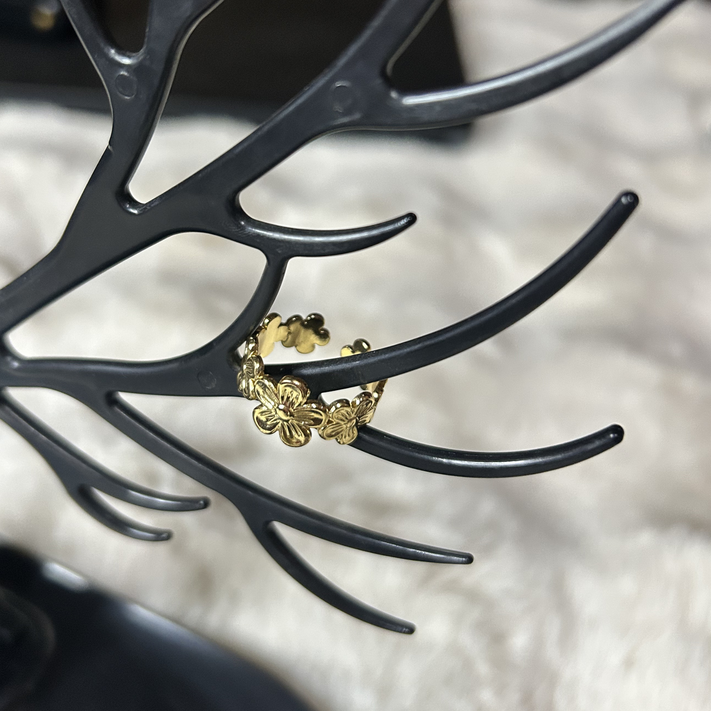 Eternal Daisy Meadow Ring