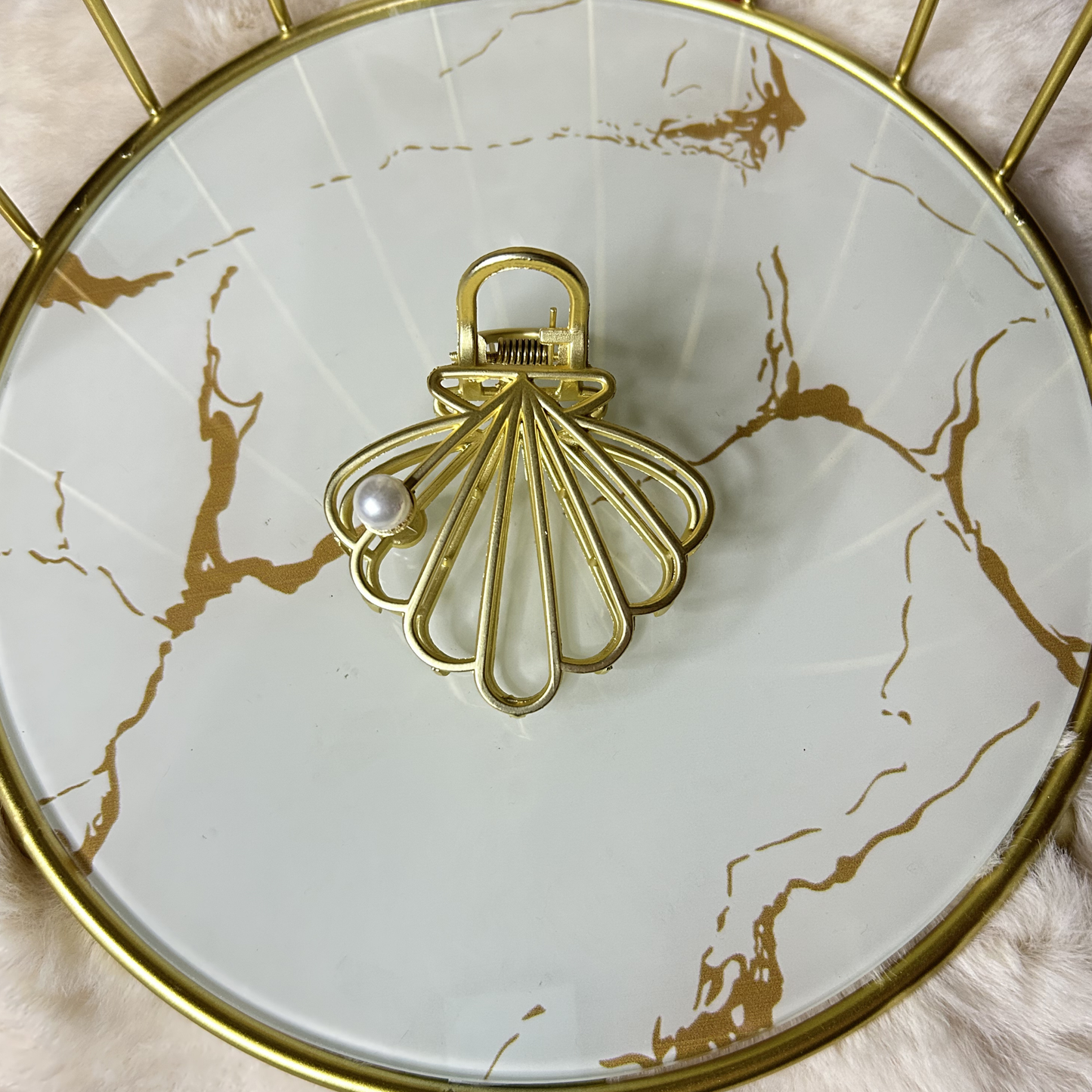Ocean Pearl Claw Hair Clutcher