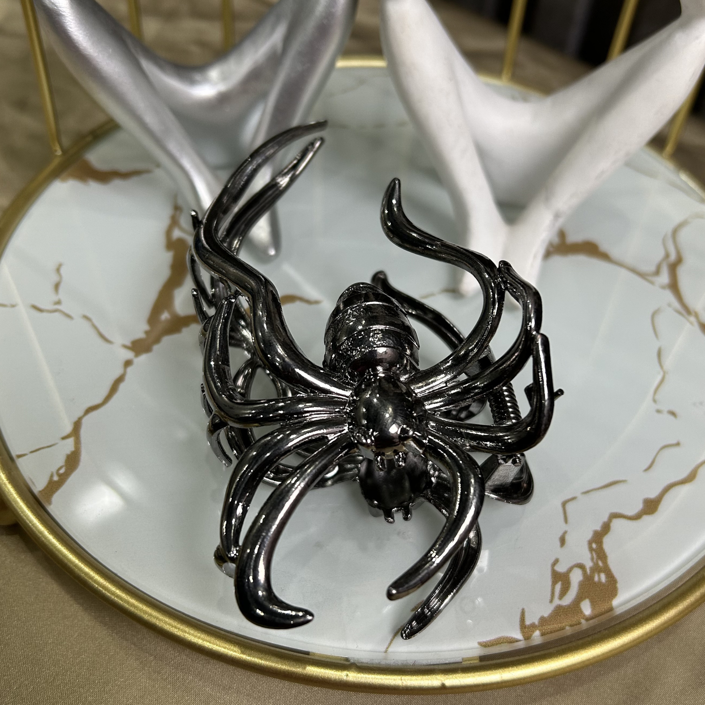 Spider Invasion Hair Claw
